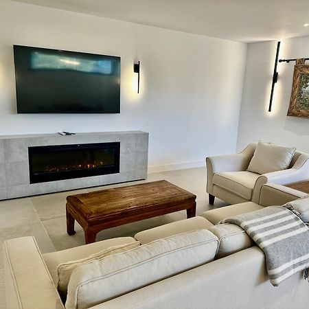 Modern Apartment In Front Of Cabopino Golf Marbella Exterior foto